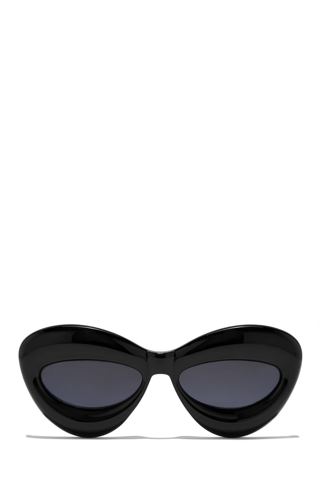 Load image into Gallery viewer, Black Sunglasses
