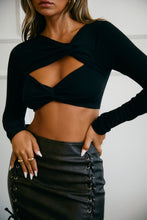 Load image into Gallery viewer, Black Long Sleeve Crop Top

