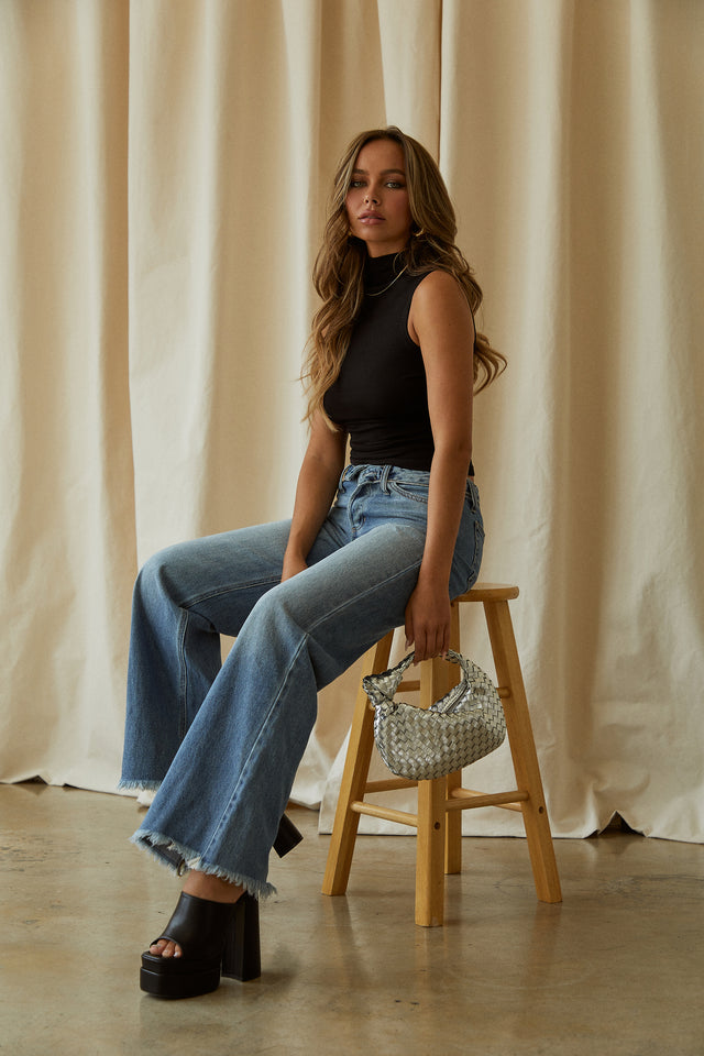 Load image into Gallery viewer, Sleeveless Tank Styled with Deni
