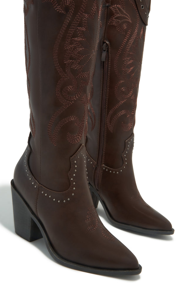 Load image into Gallery viewer, Festival Season Cowgirl Boots - Brown
