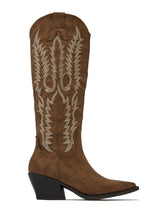 Load image into Gallery viewer, Distressed Brown Western Boot
