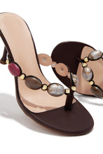 Load image into Gallery viewer, Nola Thong Strap Mid Heel Mules - Brown
