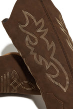 Load image into Gallery viewer, Brown Cowgirl Boots
