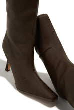 Load image into Gallery viewer, Kianza Heel Boots - Brown
