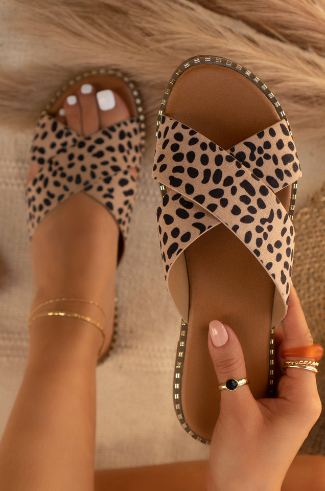 Load image into Gallery viewer, Woman Wearing Cheetah Sandals
