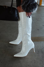 Load image into Gallery viewer, Chrissy Mid Heel Boots - White
