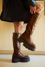 Load image into Gallery viewer, Ava Pearl Embellished Fishnets - Black

