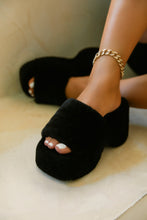 Load image into Gallery viewer, Black Fur Sandals
