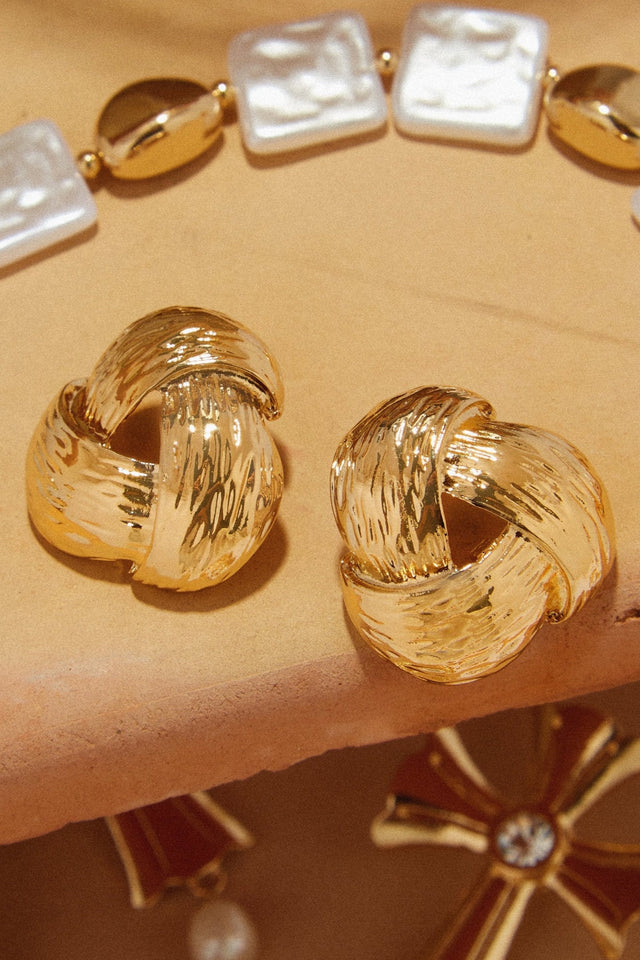 Load image into Gallery viewer, Deborah Chunky Earring - Gold
