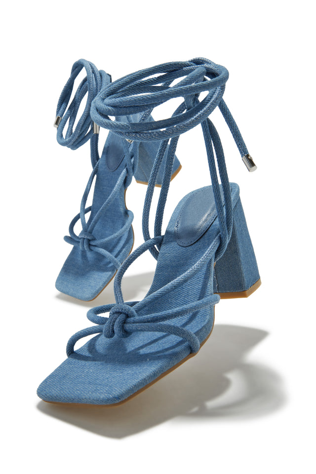 Load image into Gallery viewer, Blue Denim Chunky Heels
