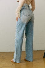 Load image into Gallery viewer, Blue Wash Denim Jeans
