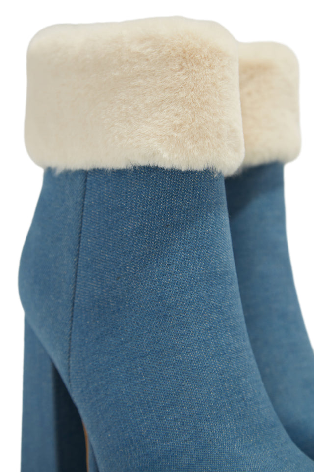 Load image into Gallery viewer, Faux Fur Detailed Denim Ankle Boots
