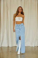 Load image into Gallery viewer, Light Wash Maxi Skirt
