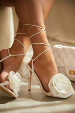 Load image into Gallery viewer, Divine Bloom - Cream
