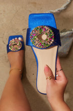 Load image into Gallery viewer, Women Holding Blue Embellished Sandals
