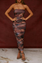 Load image into Gallery viewer, Abstract Print Maxi Dress
