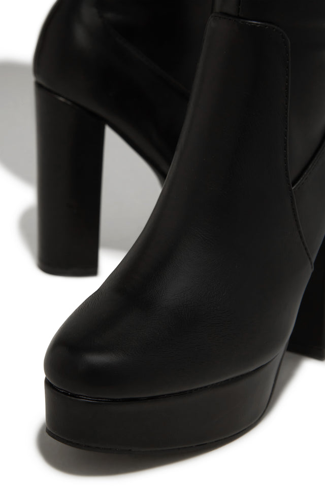 Load image into Gallery viewer, Ellie Platform Block Heel Boots - Black
