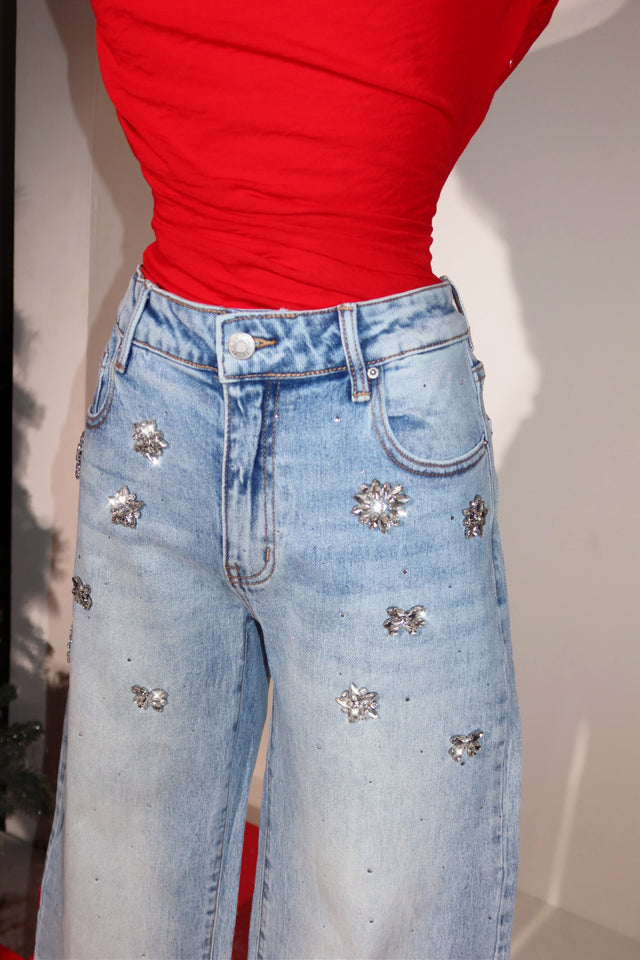 Load image into Gallery viewer, Starlight Embellished Jean - Denim
