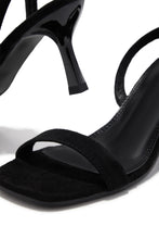 Load image into Gallery viewer, Emmie Slingback Mid Heels - Black
