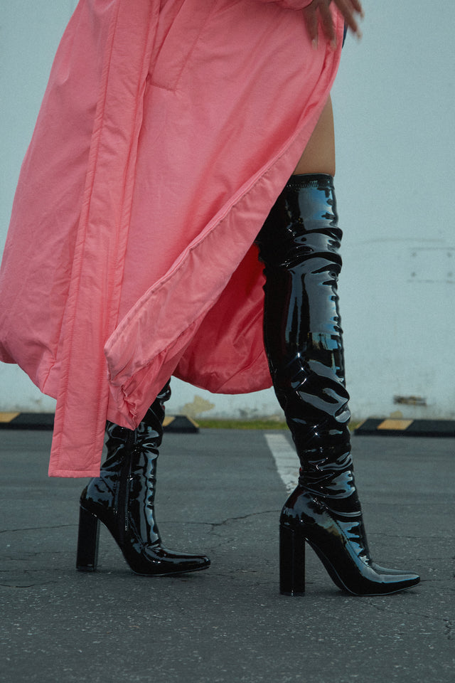 Load image into Gallery viewer, Ericka Block Heel Over The Knee Boots - Black
