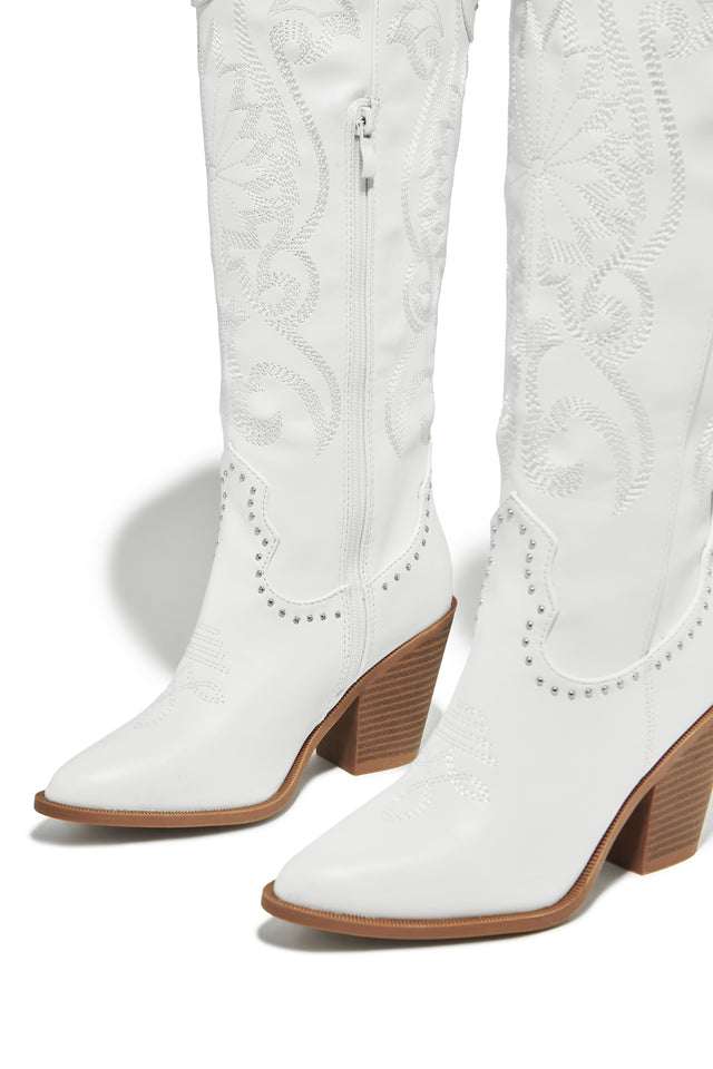 Load image into Gallery viewer, Festival Season Cowgirl Boots - White
