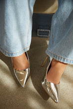 Load image into Gallery viewer, Flirty Ways - Silver
