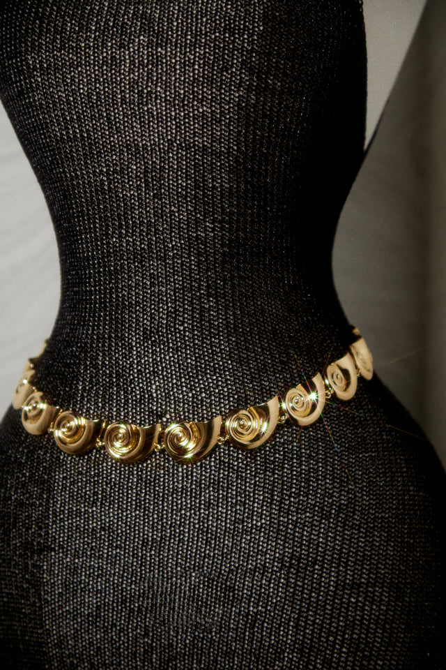 Load image into Gallery viewer, Leilani Sea Shell Chain Belt - Gold
