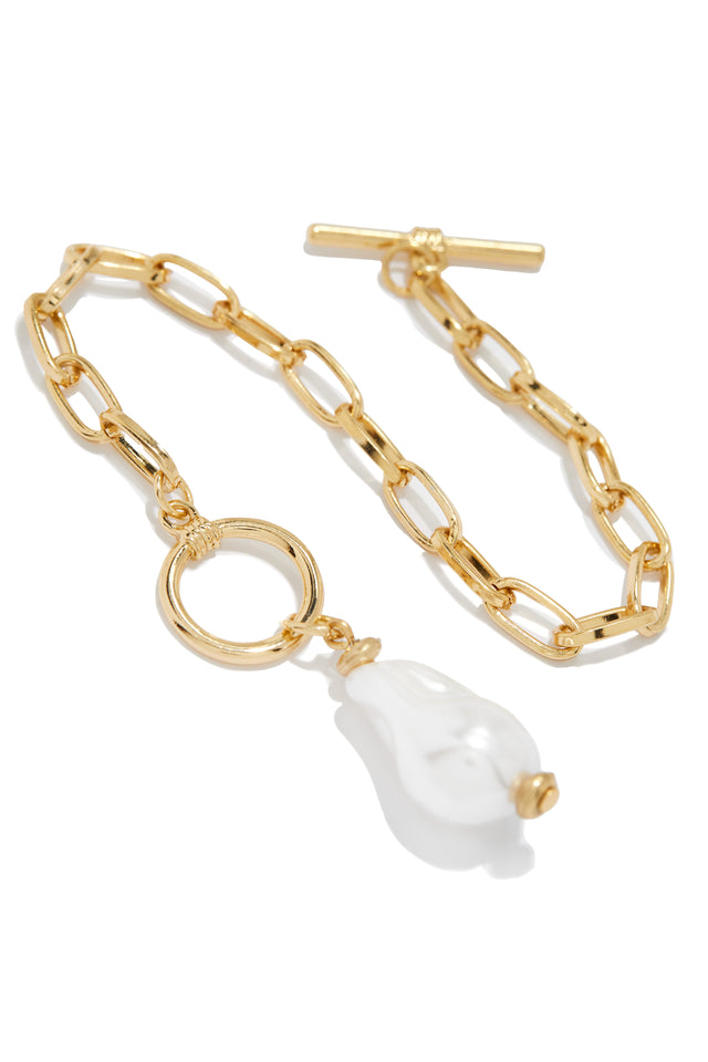 Load image into Gallery viewer, Toggle Gold Tone Bracelet
