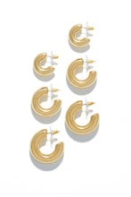 Load image into Gallery viewer, Gold Tone Hoop Earrings
