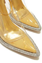 Load image into Gallery viewer, Gold-Tone Heels
