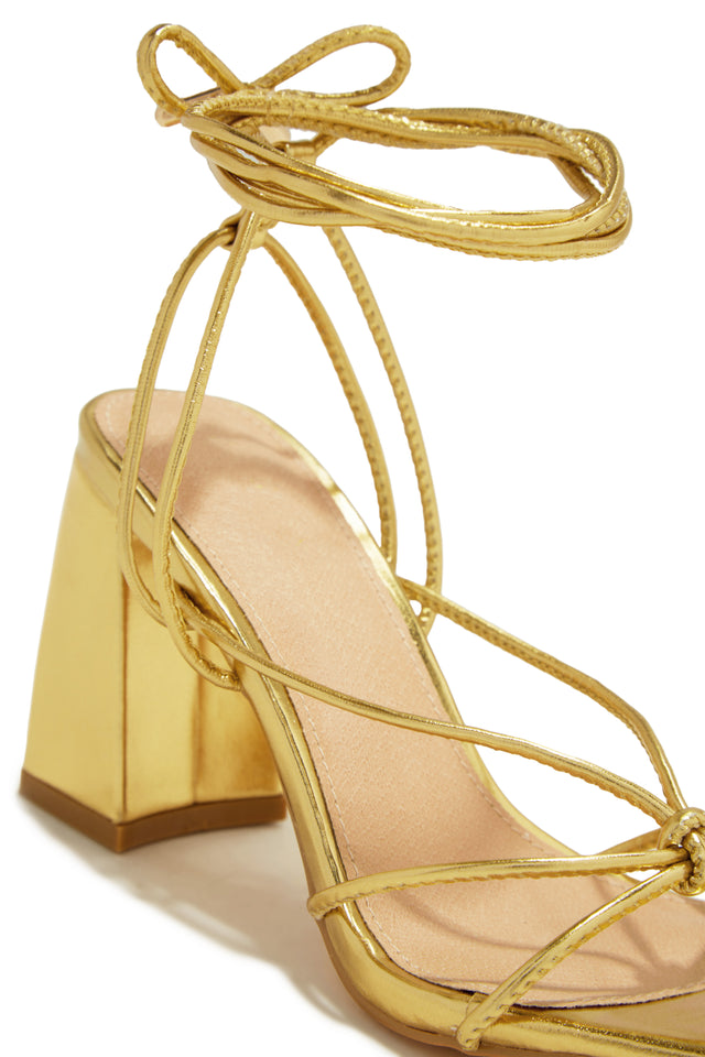 Load image into Gallery viewer, Briella - Gold
