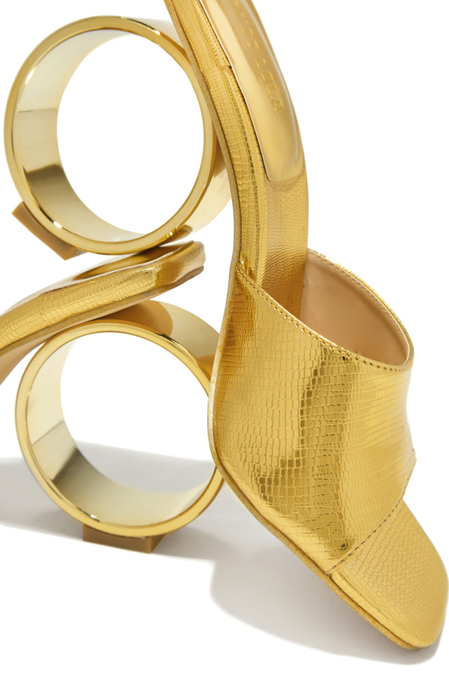 Load image into Gallery viewer, Gold Circle Heel Mule
