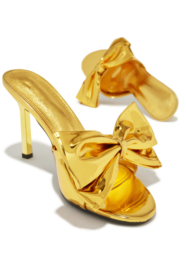 Load image into Gallery viewer, Gold-Tone Mule Heels
