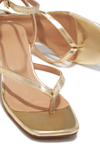 Load image into Gallery viewer, Letty Chunky Mid Heels - Gold
