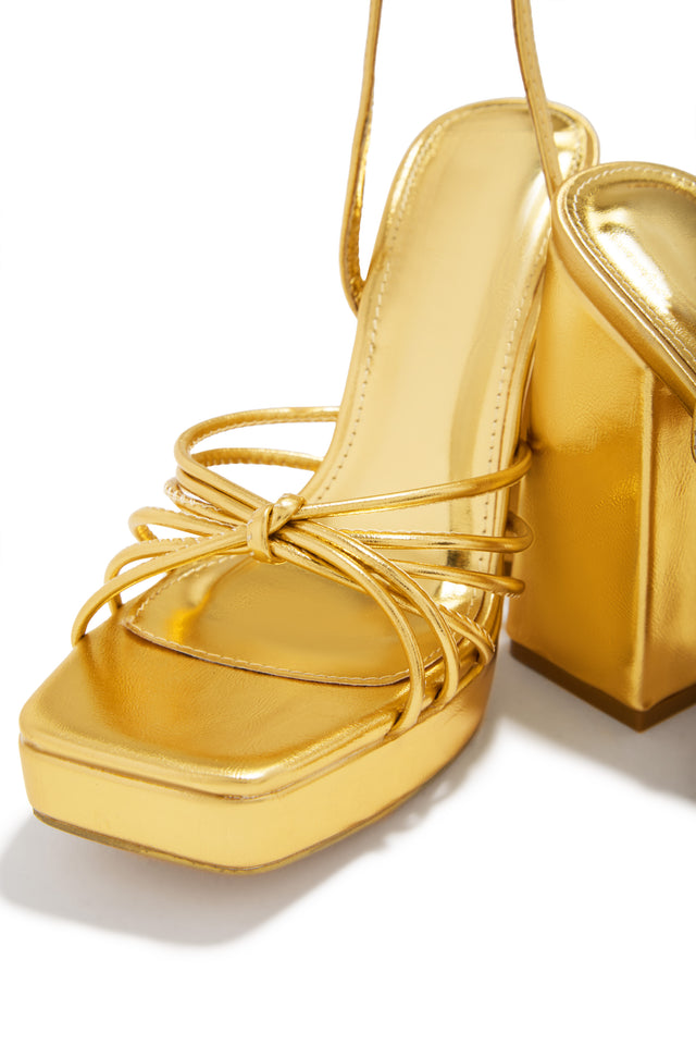 Load image into Gallery viewer, Lelia Platform Block Heels - Gold
