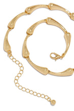 Load image into Gallery viewer, Gold Chunky Necklace
