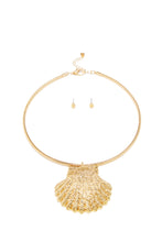 Load image into Gallery viewer, Rosella Statement Sea Shell Earring Set - Gold
