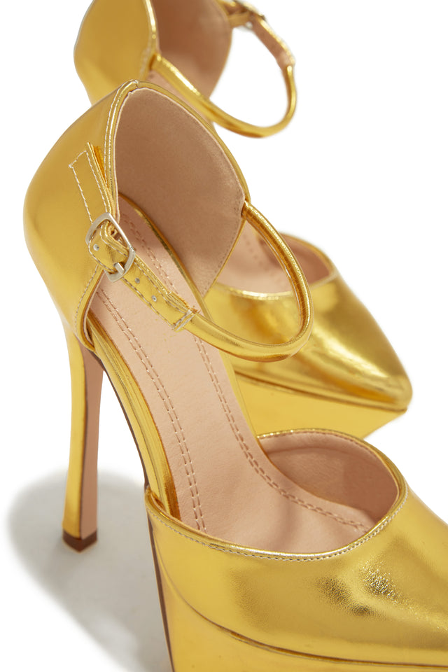 Load image into Gallery viewer, Fun Night Gold Heels 
