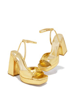 Load image into Gallery viewer, Kami Platform Block Heels - Gold

