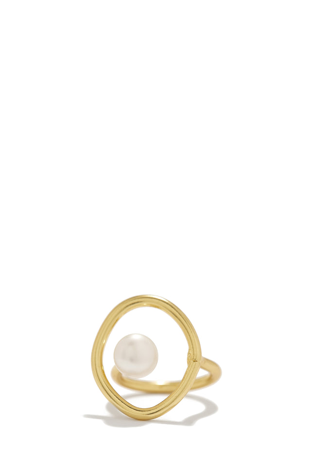 Load image into Gallery viewer, Pearl and Gold Ring
