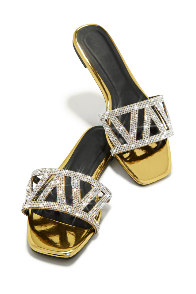 Load image into Gallery viewer, Gold-Tone Rhinestone Sandals
