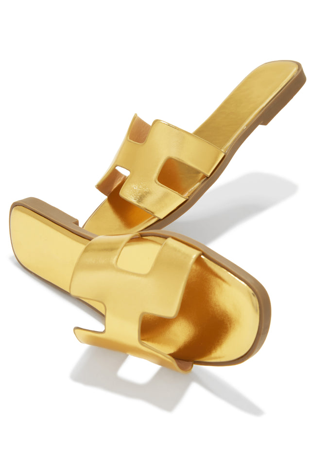 Load image into Gallery viewer, Gold-Tone Summer Sandals
