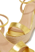 Load image into Gallery viewer, Gold Tone Toe Strap
