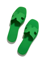 Load image into Gallery viewer, Kaylee Jelly Slip On Sandals - Green

