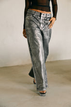 Load image into Gallery viewer, Metallic Silver Pant
