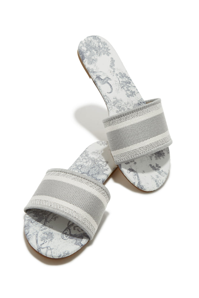 Load image into Gallery viewer, Woven Print Silver Grey Sandals
