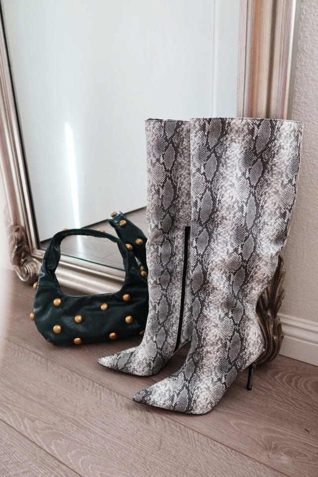 Load image into Gallery viewer, Hailey Knee High Stiletto Boots - Black/White Snake
