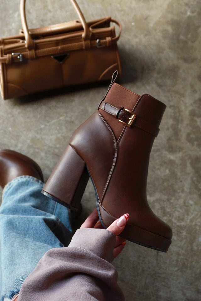Load image into Gallery viewer, Noelle Platform Block Heel Ankle Boots – Brown
