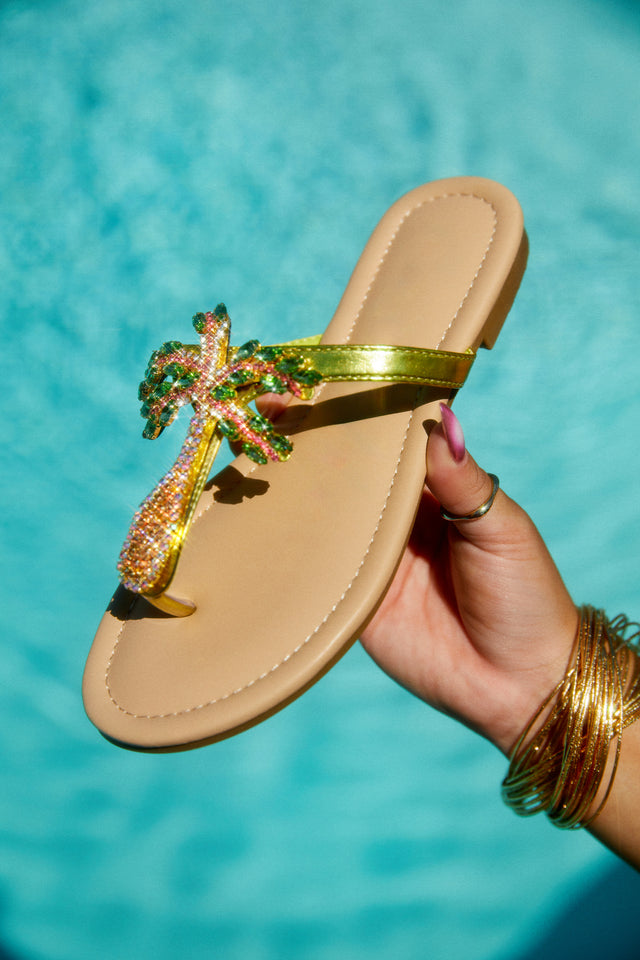 Load image into Gallery viewer, Women Holding Green Embellished Sandals
