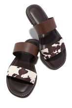 Load image into Gallery viewer, Isabella Slide Sandals - Cow

